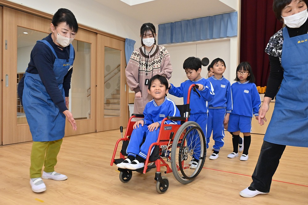 福祉学習（福祉ボランティアサークルと連携）